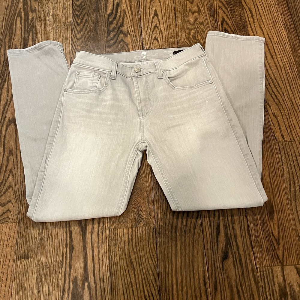 7 For All Mankind light gray distressed relaxed skinny jean size 25w